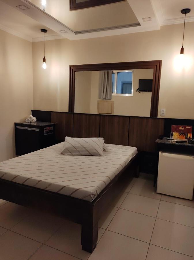 Motel Paradise (Adults Only) Сан-Жозе-дус-Кампус Экстерьер фото