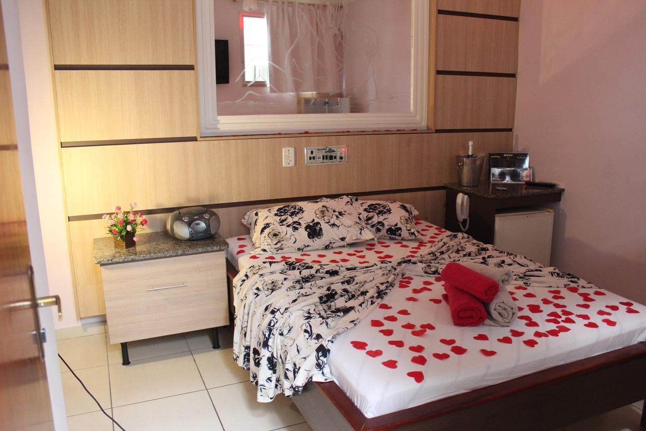 Motel Paradise (Adults Only) Сан-Жозе-дус-Кампус Экстерьер фото
